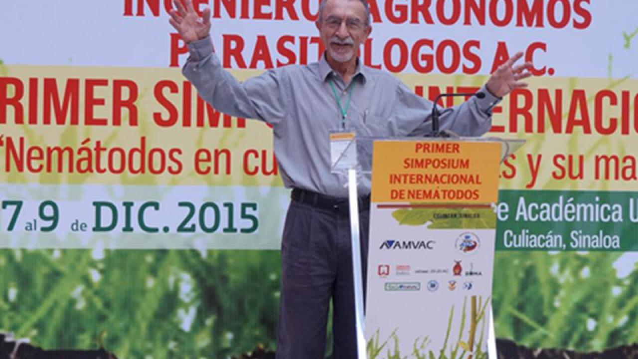 Nematologist Howard Ferris traveled to Culiacan. Mexico in December 2015 to present a short course on nematode ecology.