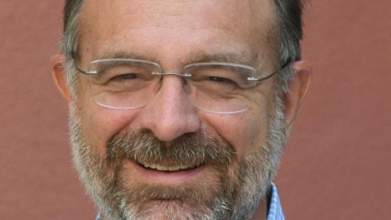 Professor Jason Bond is the recipient of the PBESA Systematics, Evolution, and Biodiversity Award