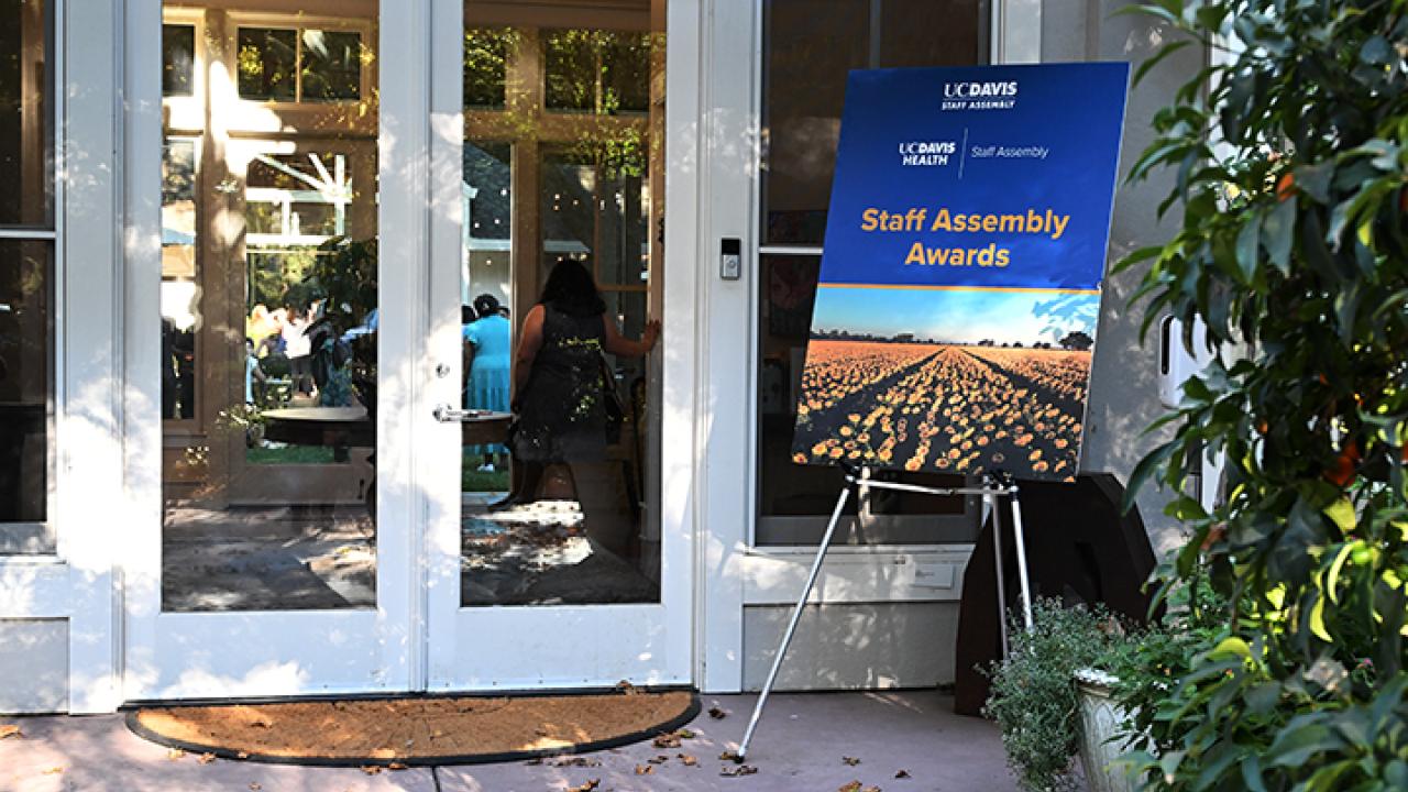 The welcoming sign at the Chancellor's residence. (Photo by Kathy Keatley Garvey)